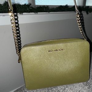 Olive Michael Kors Crossbody